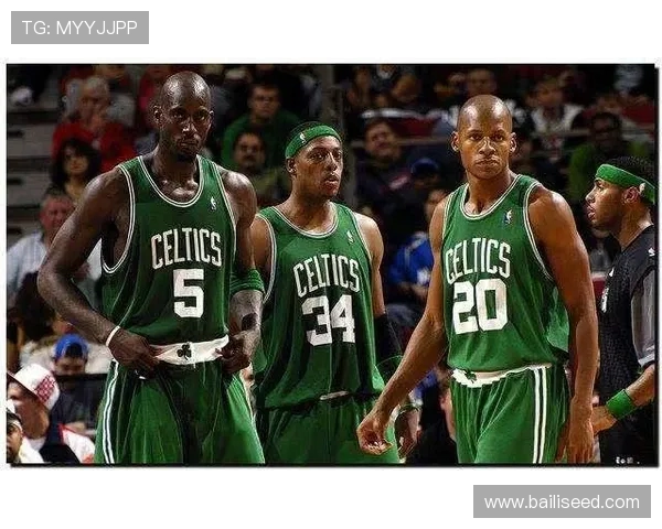 季后赛激战凯尔特人与魔术的巅峰对决精彩回顾与分析 季后赛激战凯尔特人与魔术的巅峰对决精彩回顾与分析