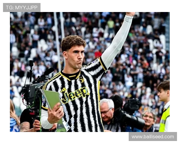 弗拉霍维奇如何在意甲赛场上崭露头角成为新一代前锋的代表