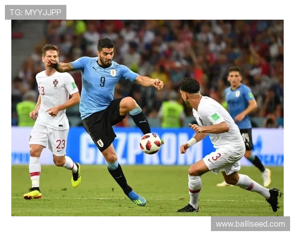 法国与乌拉圭足球对决精彩瞬间图片回顾与分析